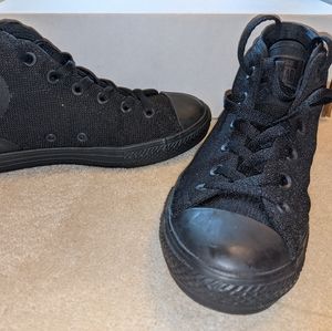 Converse Black Canvas Hightops sneakers